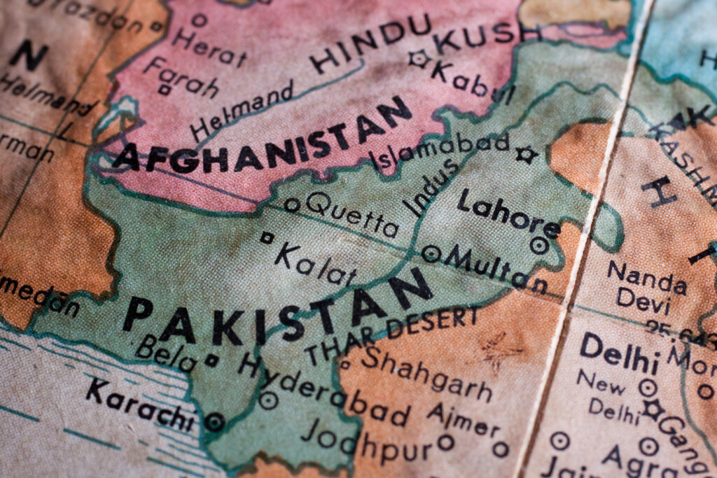 Detailaufnahme einer Landkarte mit den Ländern Afghanistan und Pakistan sowie angrenzenden Regionen.